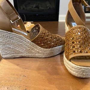 Steve Madden Basketweave Wedges